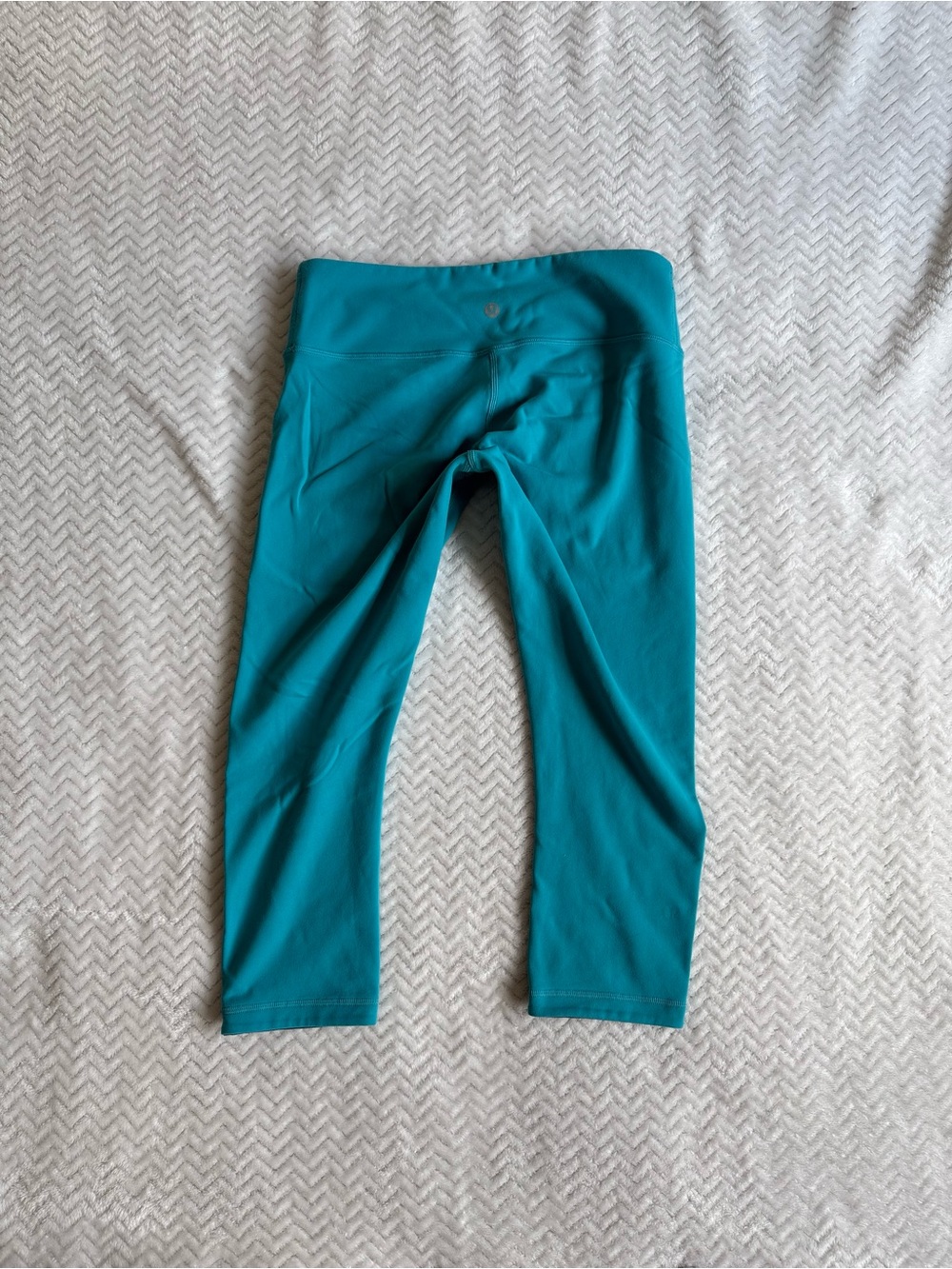 Lululemon athletica Cropped Leggings Size 8